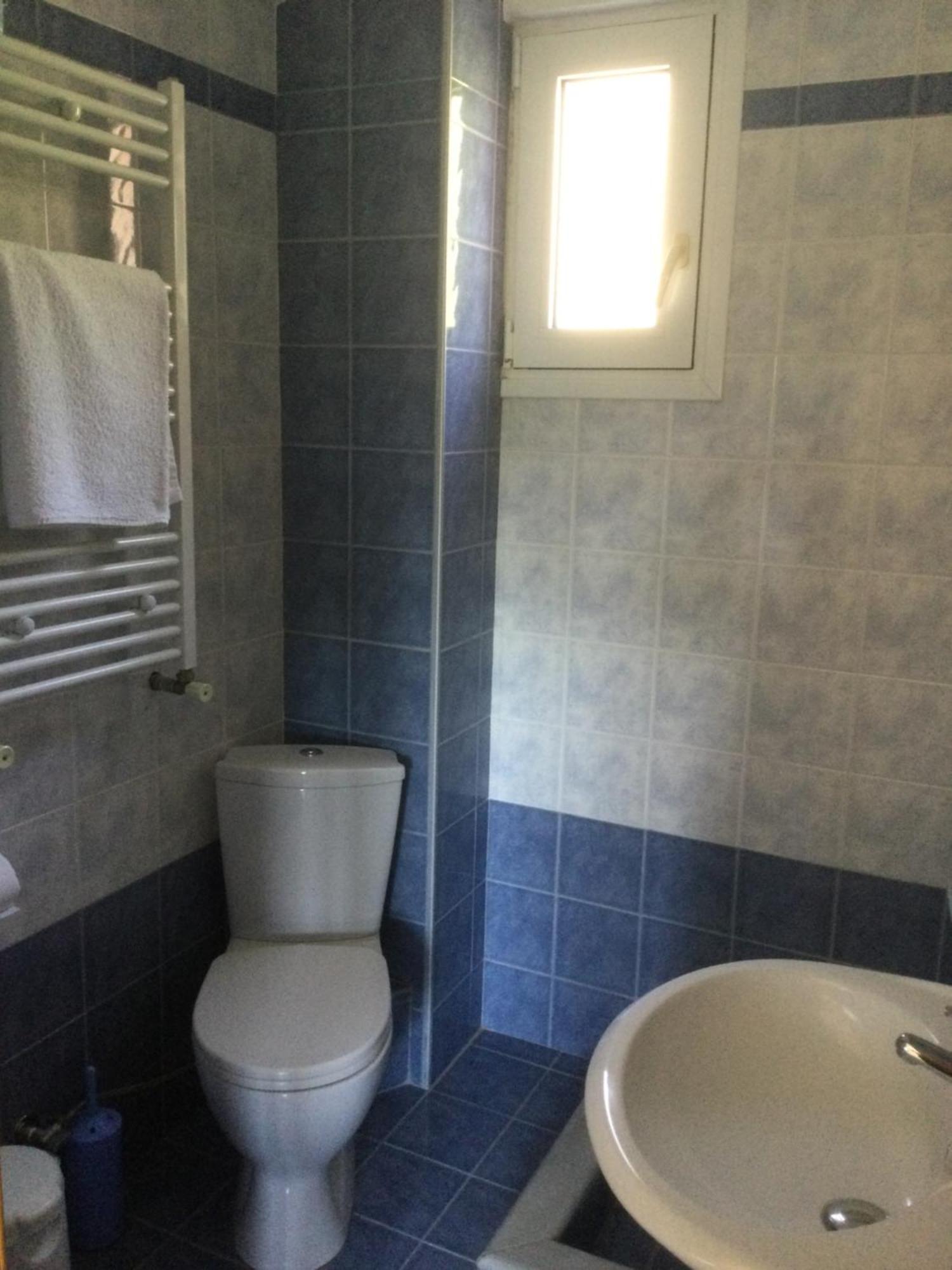 Helios Apartment Vrasná Екстериор снимка